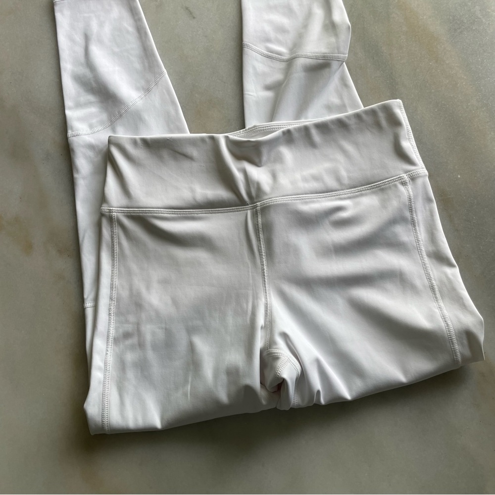 NWT Alala white leggings size L - Picture 2 of 4